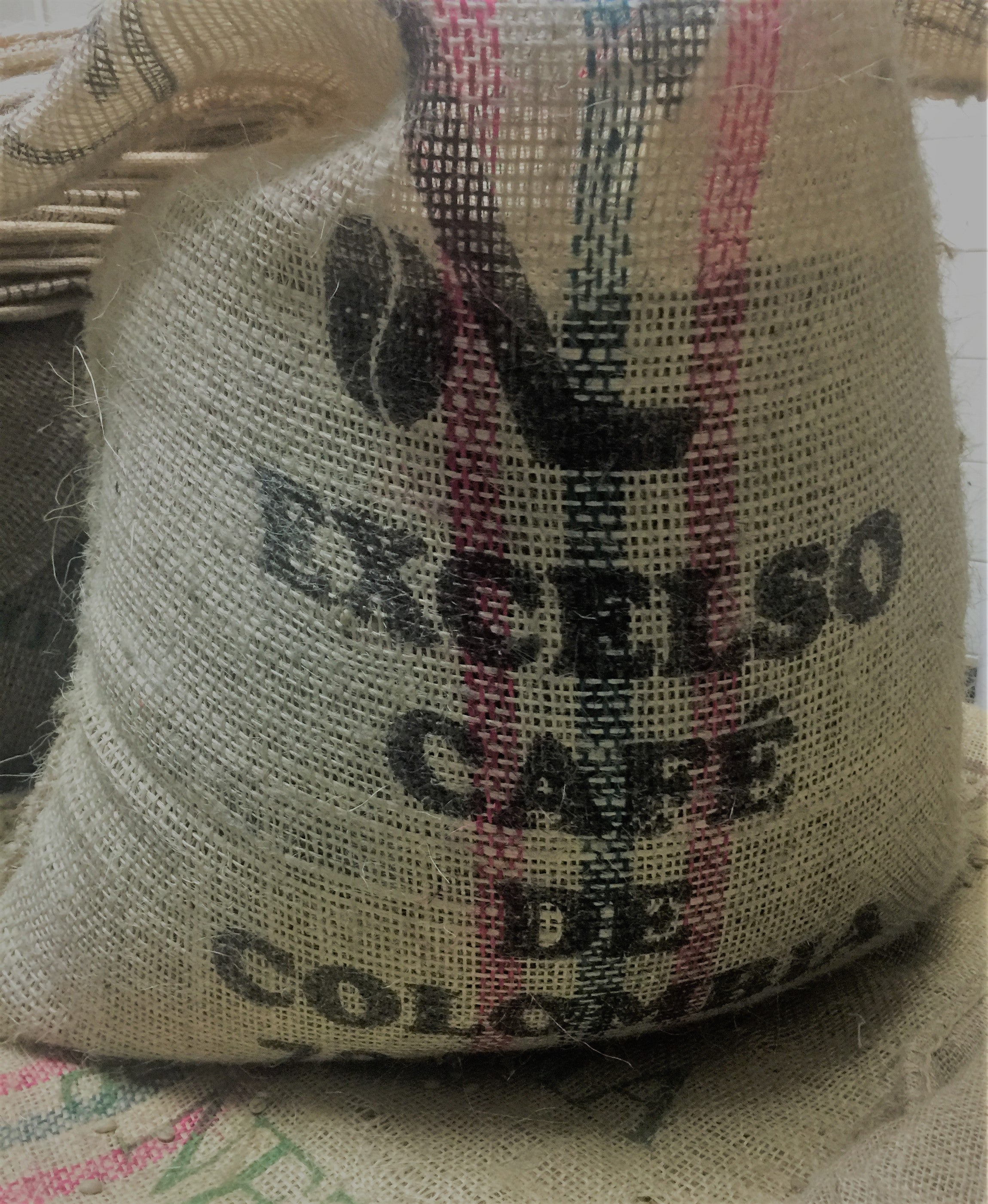 Customized coffee blending and packing